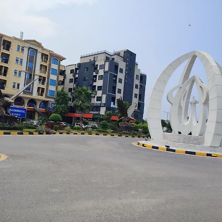 Lavish Residency Guest House Fasial Town Rawalpindi Esterno foto