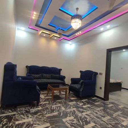 Lavish Residency Guest House Fasial Town Rawalpindi Esterno foto