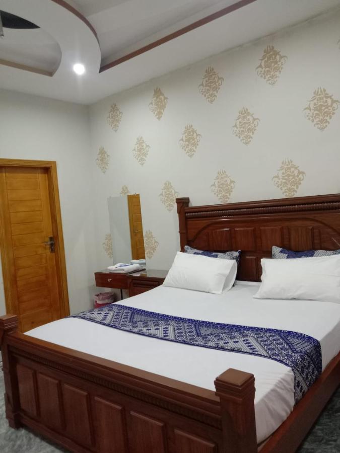 Lavish Residency Guest House Fasial Town Rawalpindi Esterno foto