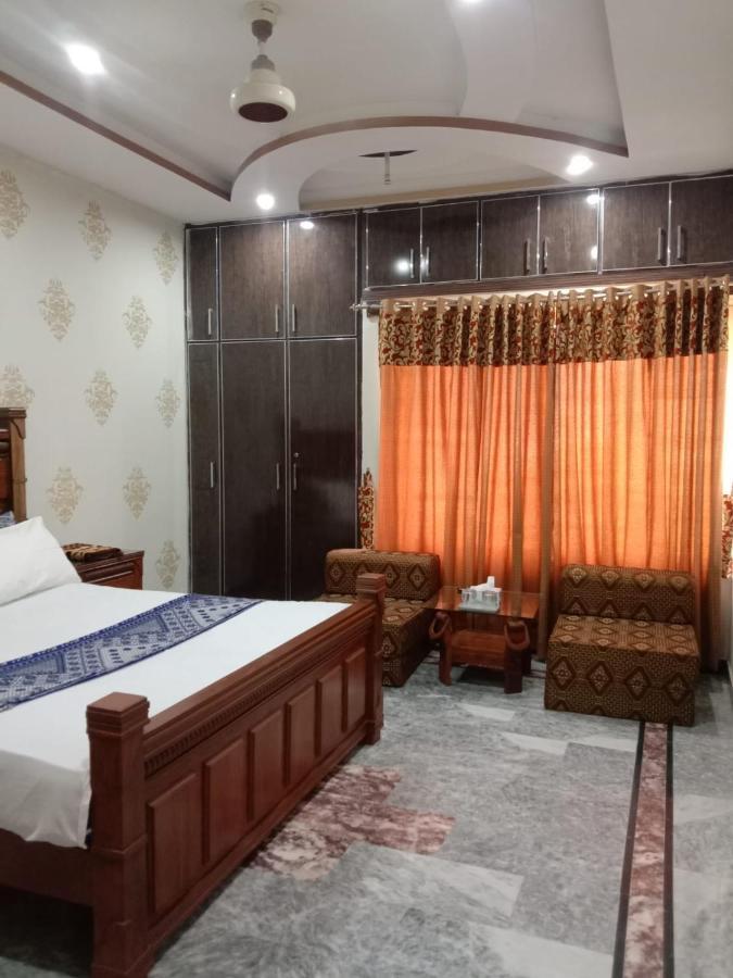 Lavish Residency Guest House Fasial Town Rawalpindi Esterno foto