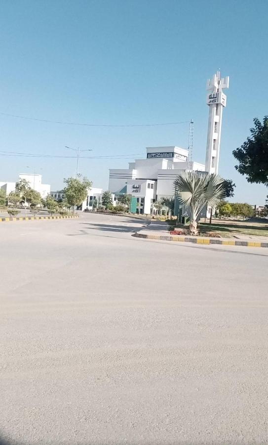 Lavish Residency Guest House Fasial Town Rawalpindi Esterno foto